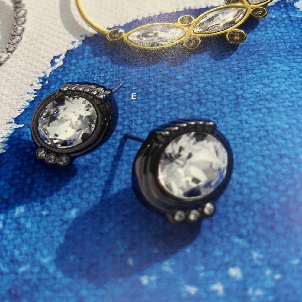 Silpada Glamour Earrings